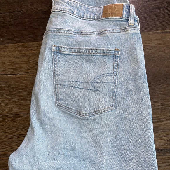 American Eagle Strigid Jeans – Size 16 Short – Light Wash - Picture 8 of 9